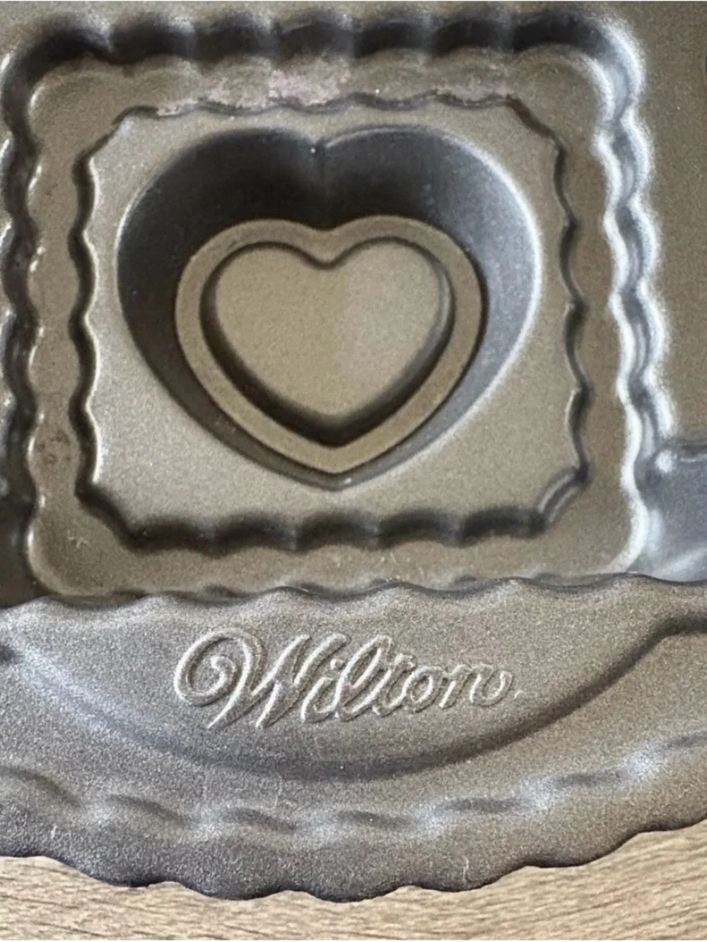 Wilton 12 Heart  Bakeware Mold Tray